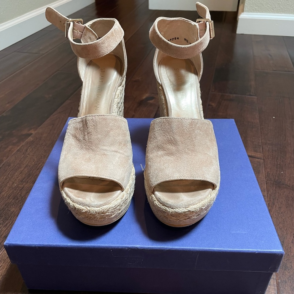 Stuart Weitzman Sohojute Wedges